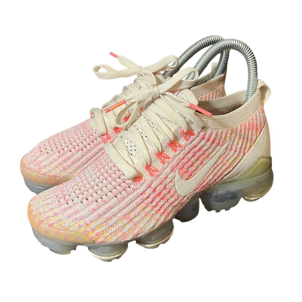 Nike Air VaporMax 3.0 Sneakers Womens 5 Pink White AJ6910-008 Flyknit Running